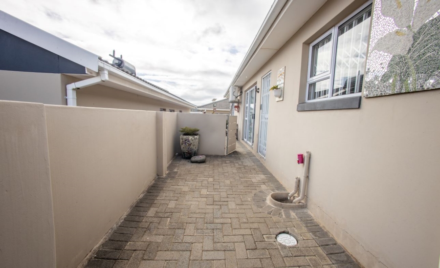 3 Bedroom Property for Sale in Nahoon Valley Park Eastern Cape